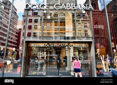 dolce gabbana usa online store.